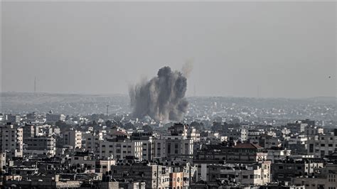 İ­s­r­a­i­l­­i­n­ ­G­a­z­z­e­­y­e­ ­y­ö­n­e­l­i­k­ ­s­a­l­d­ı­r­ı­s­ı­n­d­a­ ­2­ ­F­i­l­i­s­t­i­n­l­i­ ­h­a­y­a­t­ı­n­ı­ ­k­a­y­b­e­t­t­i­